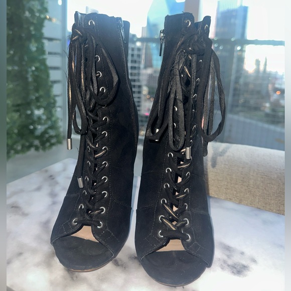 Aldo Black Heels - Picture 4 of 5